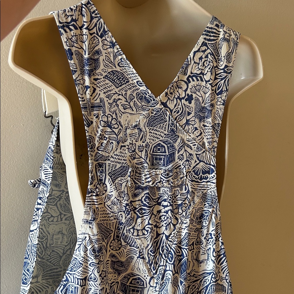 Duluth Trading Co. Blue and White Heirloom Gardening Farm toile Overalls medium - Picture 12 of 15